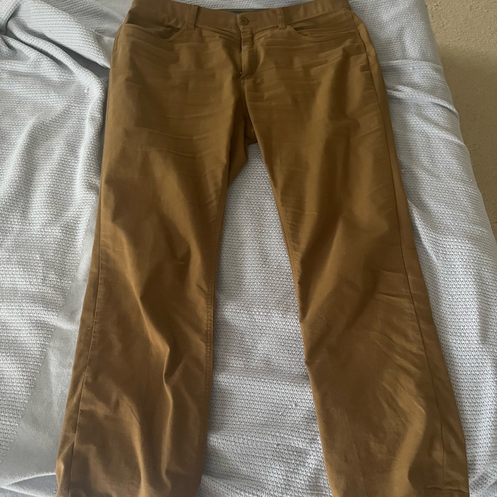 Like new Orvis Out Of Office Chinos Retail: $120
